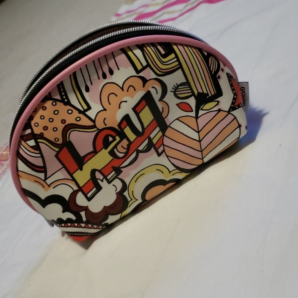 💰💰cosmetic bags💰💰 - Picture 5 of 8